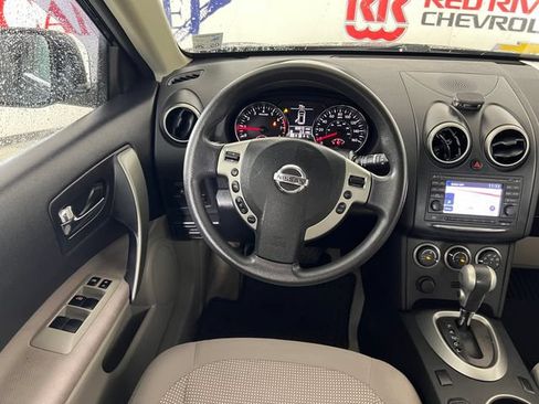 Used 2013 Nissan Rogue SV w/ Premium Pkg FWD image 14