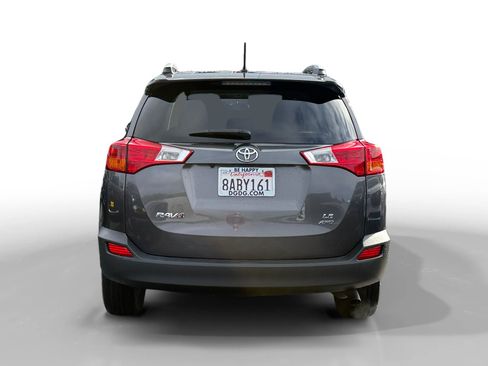 Used 2014 Toyota RAV4 LE AWD/4WD image 4
