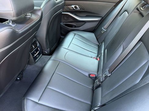 Used 2025 BMW 330i xDrive Sedan AWD/4WD image 23