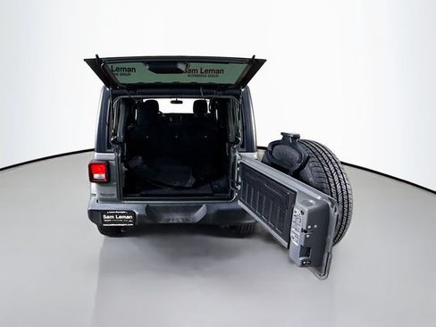 Used 2022 Jeep Wrangler Unlimited Sport AWD/4WD image 23