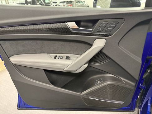 Used 2025 Audi SQ5 Premium Plus AWD/4WD image 8
