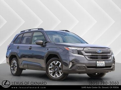 Used 2025 Subaru Forester Premium w/ Convenience Package #1 AWD/4WD image 1