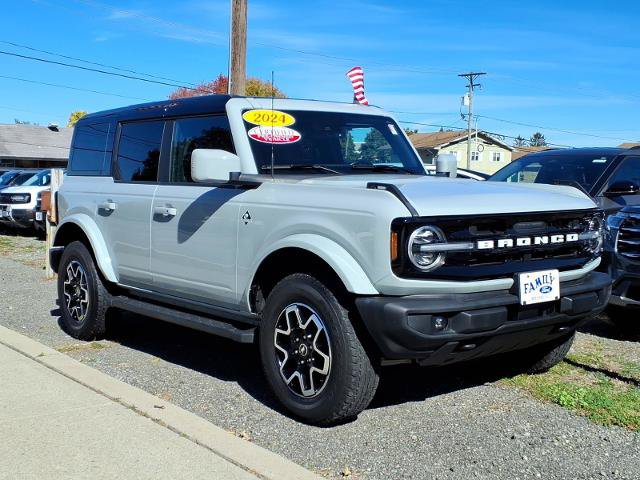 Certified 2024 Ford Bronco Outer Banks AWD/4WD image 1