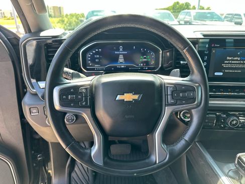 Used 2023 Chevrolet Silverado 1500 LTZ AWD/4WD image 22