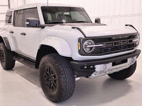 Certified 2026 Ford Bronco Raptor AWD/4WD image 4