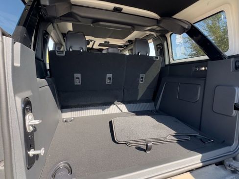 New 2025 Ford Bronco Badlands image 69