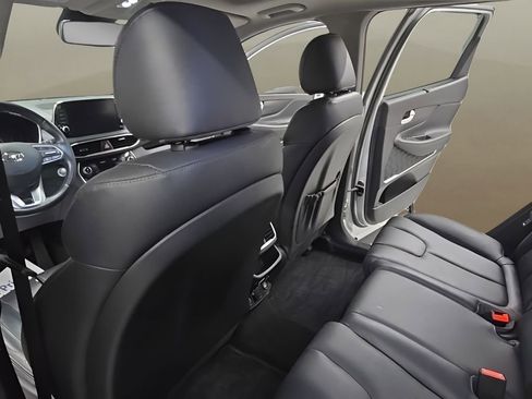 Used 2020 Hyundai Santa Fe Limited image 14