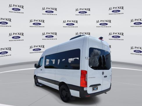 Used 2019 Mercedes-Benz Sprinter 2500 image 3