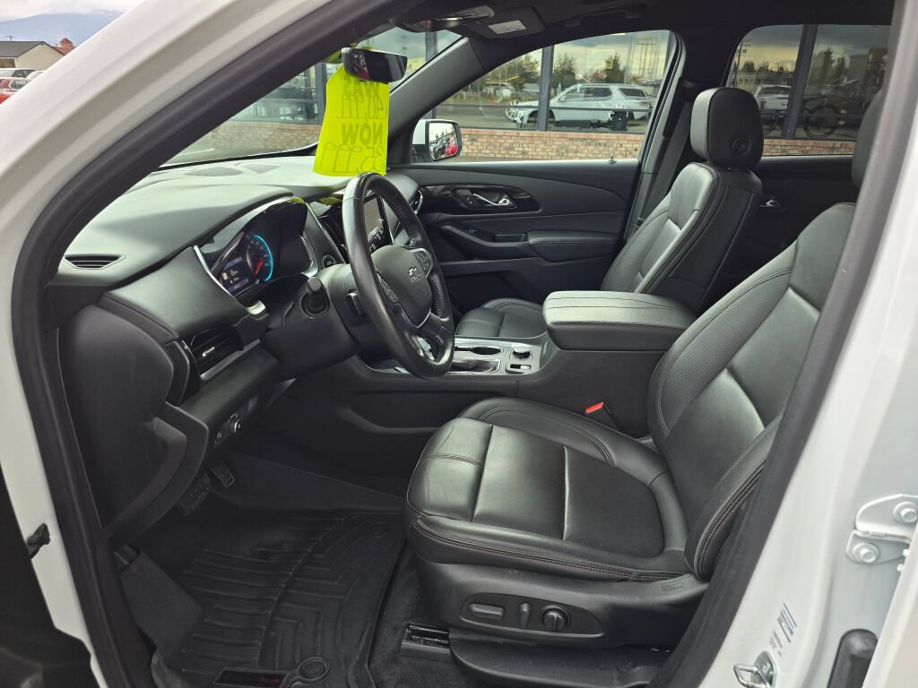 Used 2022 Chevrolet Traverse RS AWD/4WD image 23