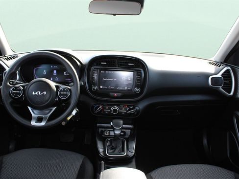 Used 2023 Kia Soul LX image 20