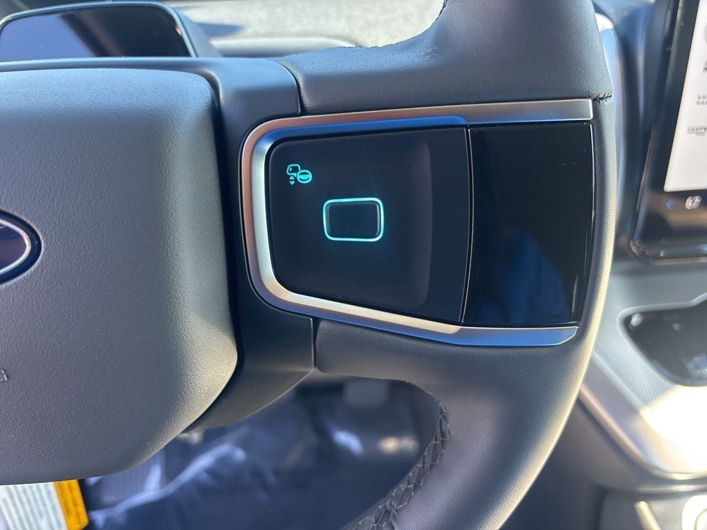New 2026 Ford Expedition Active RWD image 25