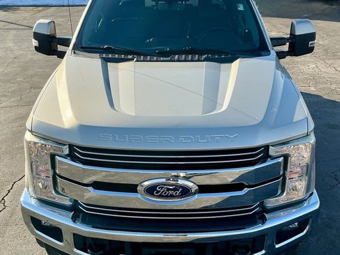 Used 2017 Ford F250 Lariat w/ Lariat Value Package image 11