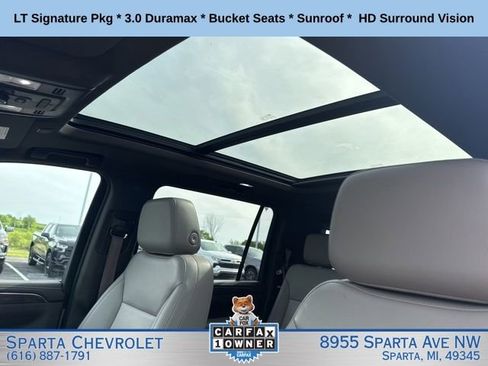 Used 2022 Chevrolet Suburban LT w/ LT Signature Plus Package AWD/4WD image 23