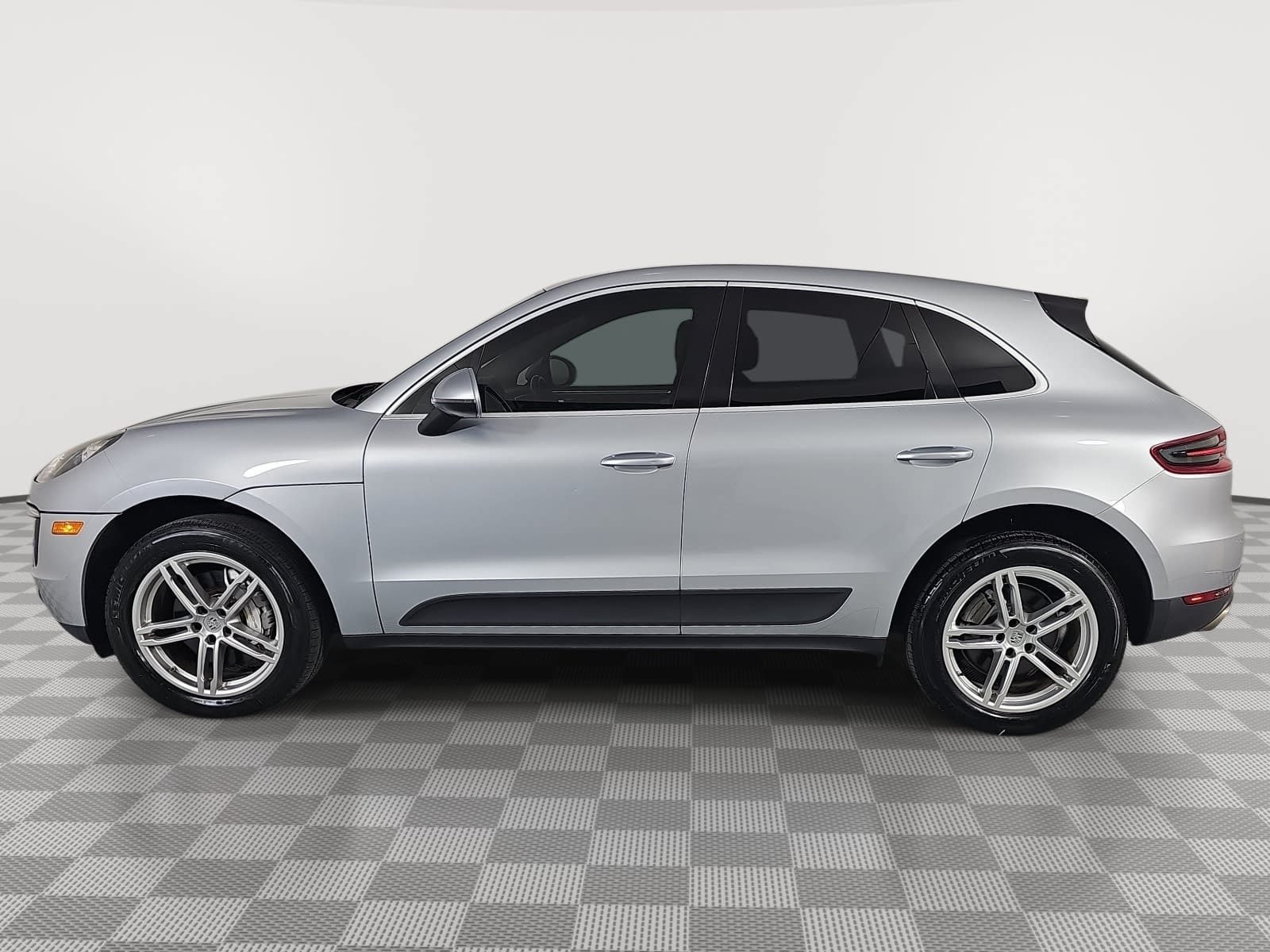 Used 2017 Porsche Macan S AWD/4WD image 5