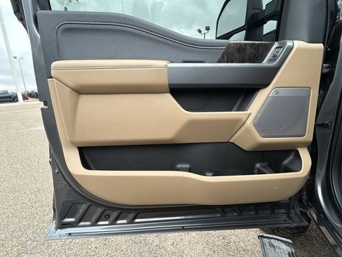 Used 2025 Ford F250 Lariat w/ Lariat Ultimate Package image 21