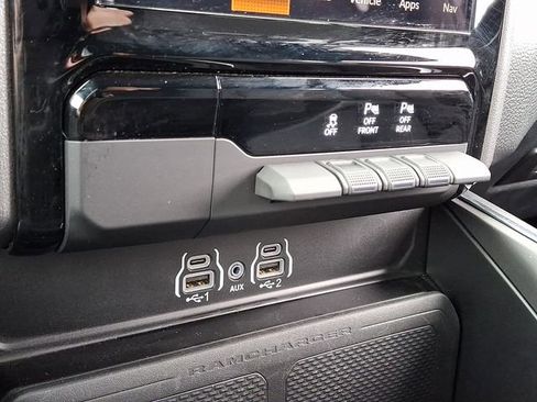 Used 2025 RAM 1500 Big Horn AWD/4WD image 20