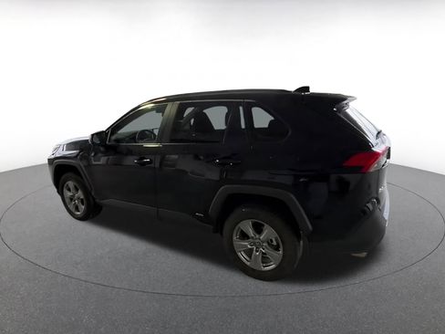 Used 2025 Toyota RAV4 LE image 8