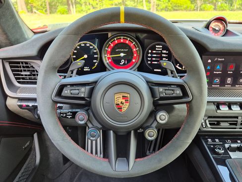 Certified 2025 Porsche 911 GT3 RS RWD image 7