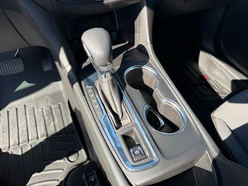 Used 2023 Chevrolet Equinox LT FWD image 19