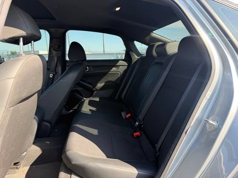 Used 2025 Honda Civic Sport image 4