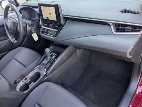 Used 2025 Toyota Corolla LE image 20