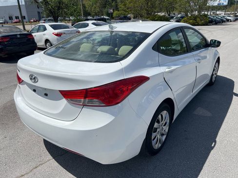 Used 2013 Hyundai Elantra GLS image 6