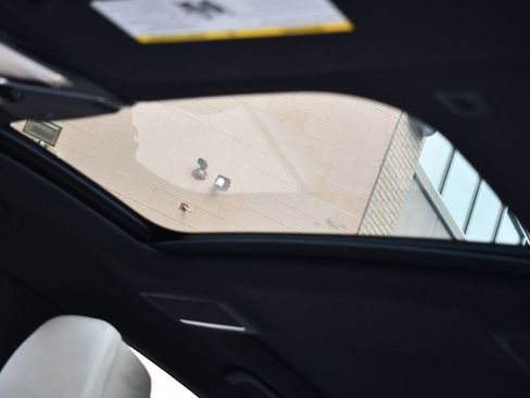 Used 2022 BMW 750i xDrive 750i xDrive w/ M Sport Package image 76