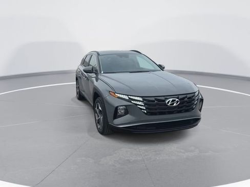 Used 2024 Hyundai Tucson SEL w/ Convenience Package AWD/4WD image 3