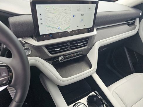 New 2026 Ford Explorer Platinum image 32