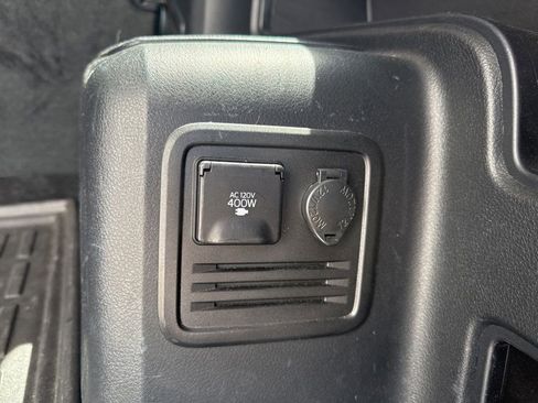 Used 2024 Toyota 4Runner TRD Off-Road Premium w/ Off Road Premium Plus Package AWD/4WD image 8