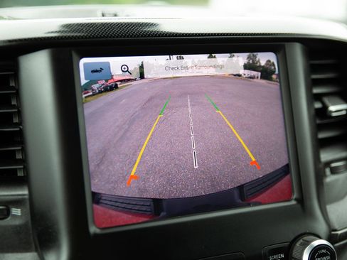 Used 2022 RAM 1500 Big Horn w/ Built-to-serve Edition image 19