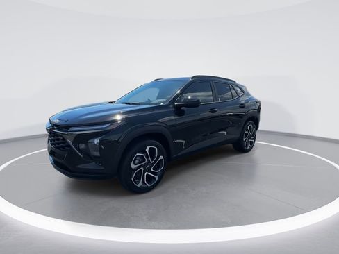 New 2026 Chevrolet Trax RS w/ Driver Confidence Package FWD image 4