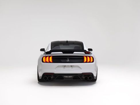 Used 2022 Ford Mustang Shelby GT500 w/ Technology Package RWD image 4
