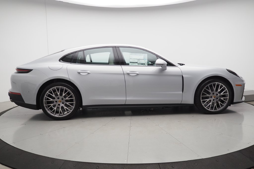 New 2026 Porsche Panamera RWD image 4