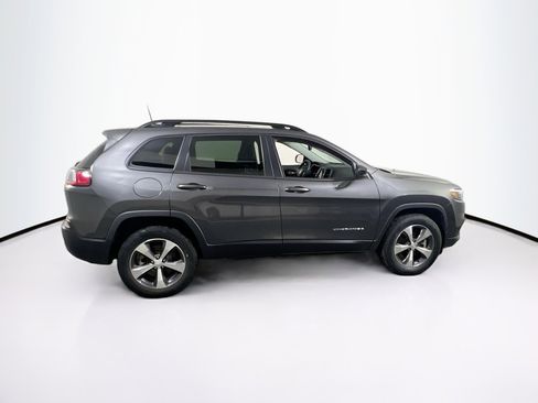 Used 2022 Jeep Cherokee Limited image 4