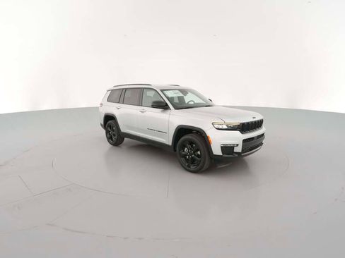 New 2025 Jeep Grand Cherokee L Limited w/ Black Appearance Package image 16