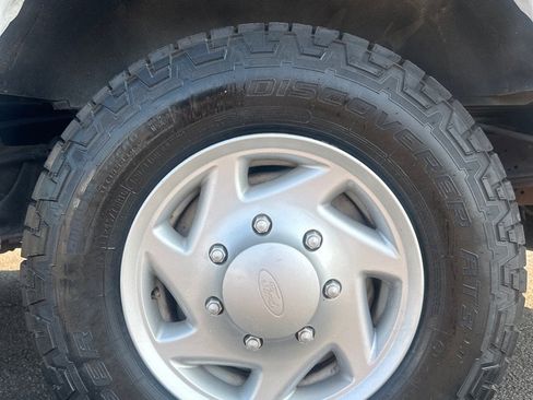 Used 2007 Ford E-250 and Econoline 250 Extended image 10