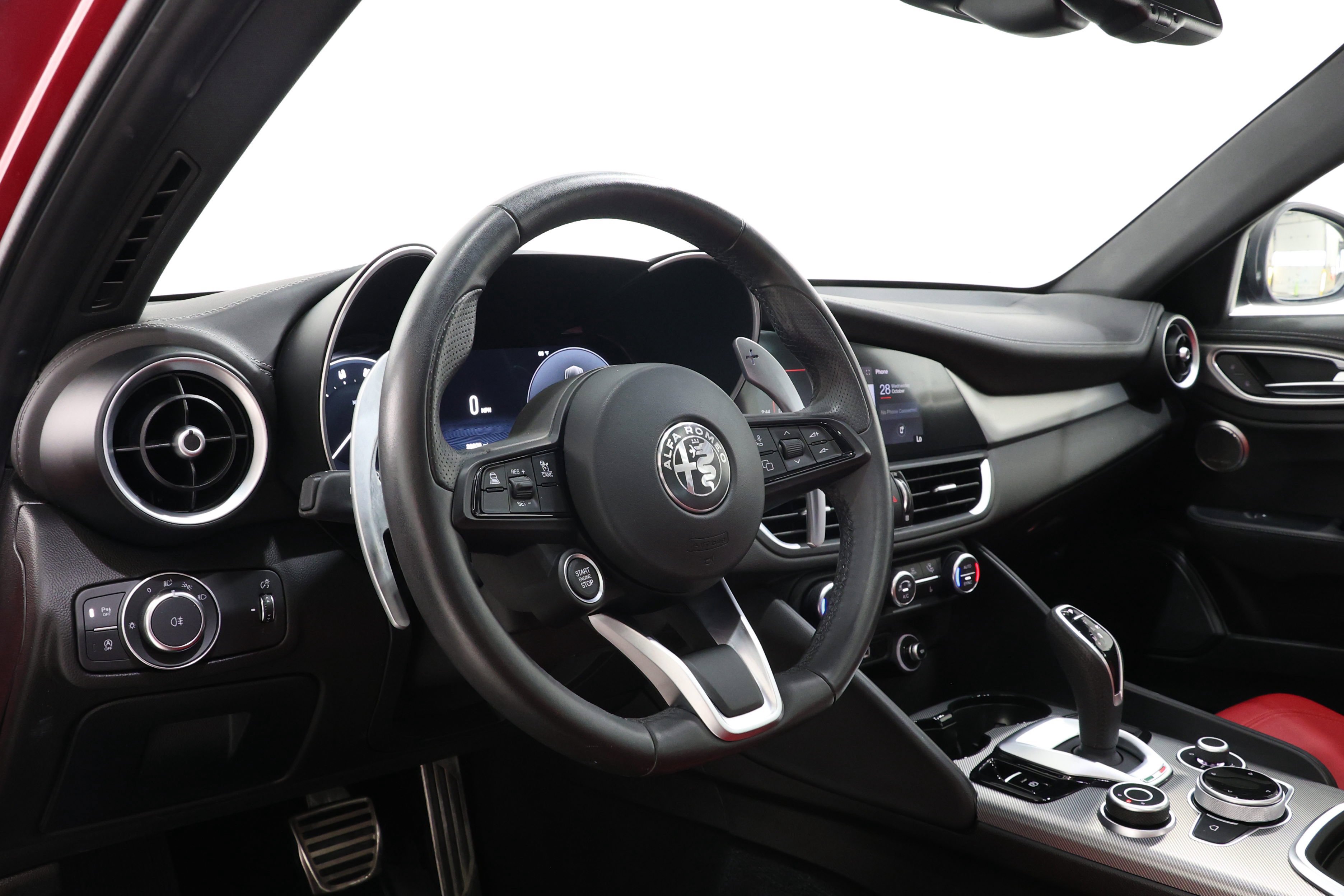 Certified 2024 Alfa Romeo Giulia Veloce AWD/4WD image 14