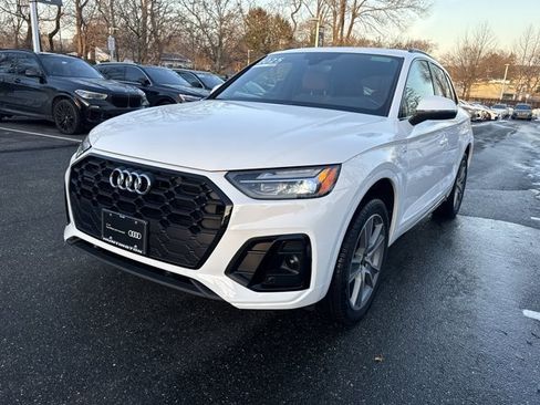 Used 2025 Audi Q5 2.0T Premium w/ Convenience Plus Package image 8