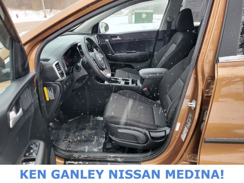 Used 2020 Kia Sportage LX image 35