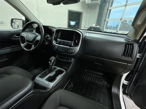 Used 2022 Chevrolet Colorado LT w/ Fleet Safety Package RWD image 22