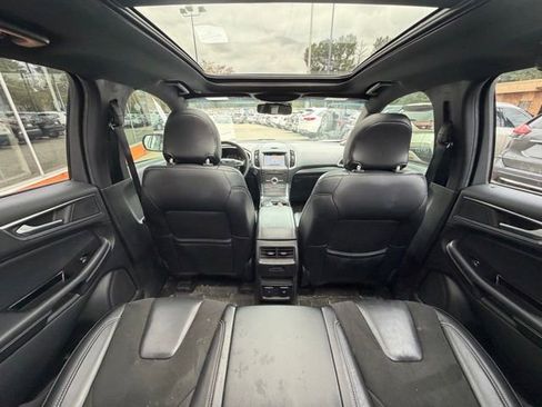 Used 2019 Ford Edge ST w/ Equipment Group 401A AWD/4WD image 18