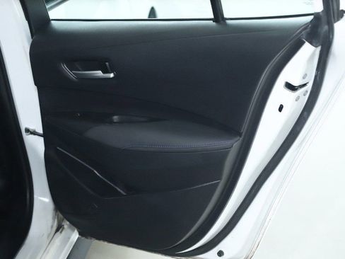 Used 2022 Toyota Corolla SE image 32