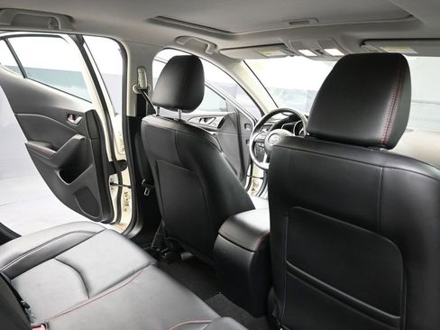 Used 2015 MAZDA MAZDA3 i Grand Touring image 15