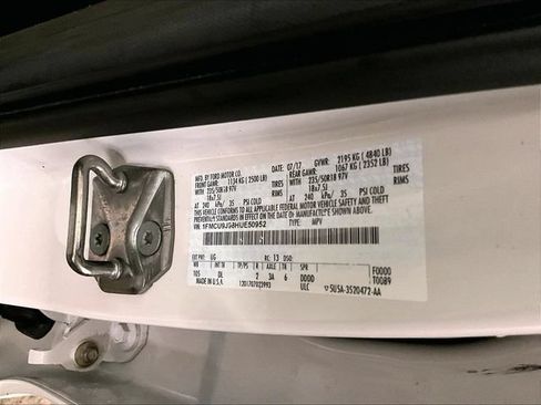 Used 2017 Ford Escape Titanium AWD/4WD image 32