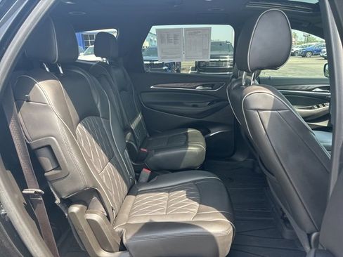 Used 2023 Buick Enclave Avenir image 20