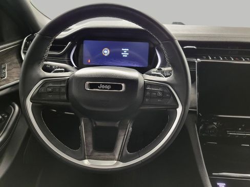 Used 2024 Jeep Grand Cherokee L Limited w/ Black Appearance Package image 5