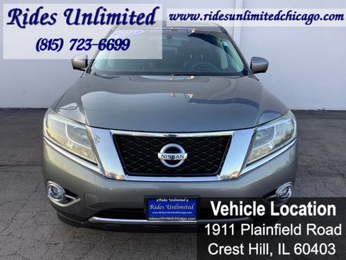 Used 2015 Nissan Pathfinder Platinum w/ Family Entertainment Package AWD/4WD image 9