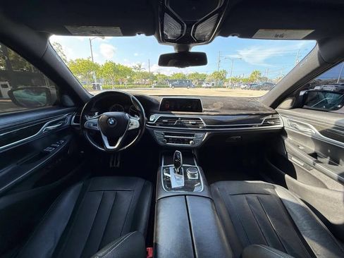 Used 2017 BMW 740i xDrive AWD/4WD image 16