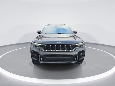 Used 2024 Jeep Grand Cherokee Overland w/ Trailer Tow Package image 3
